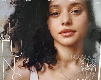 Pre-Owned Magazine Vogue France 2026 - Iconic style & Cover Photography Models Collectible Issue!