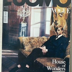 ファッションを読む男性のための - ヴィンテージの希少ファッション雑誌L'UOMO VOGUE 2005 - アイコニックなメンズファッション＆スタイル - コレクター向け雑誌