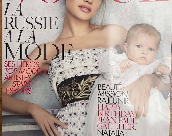 Pre-Owned -Magazine Vogue Paris 2006 cover Natalia Vodianova-Iconic style & Cover Photography Fashion Models Collectible Issue!