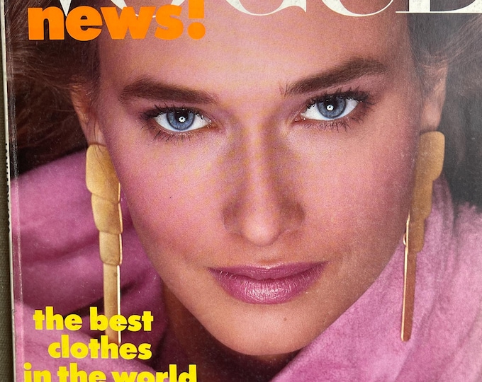 Pre-Owned Vintage magazine VOGUE Italia January 1982-Iconic style & Cover Photography Fashion Models Collectible Issue!
