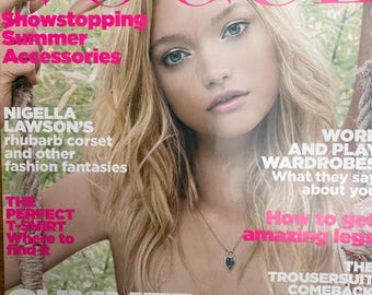 Own a piece of Vogue history -Magazine Vogue 2006 -Iconic Style Fashion Covers Photography Models & Editorials