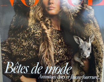Pre-Owned Magazine Vogue Paris 2017 cover Gisele Bundschen