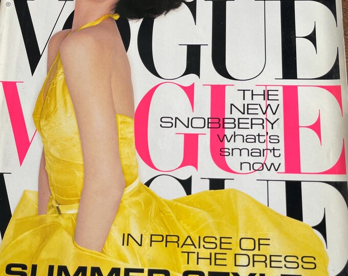 Own a piece of Vogue history -Vintage rare fashion magazine April 1995-Iconic Style Fashion Covers Photography Models & Editorials