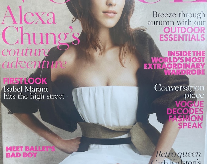 Pre-owned Vogue magazine UK October 2013 - cover Alexa Chung