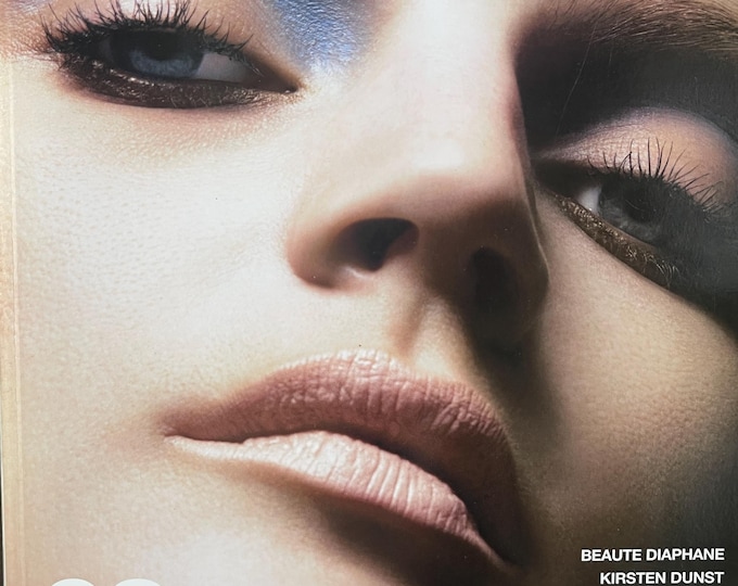 For Women who read fashion -Vintage fashion magazine NUMERO 2005 cover Divine