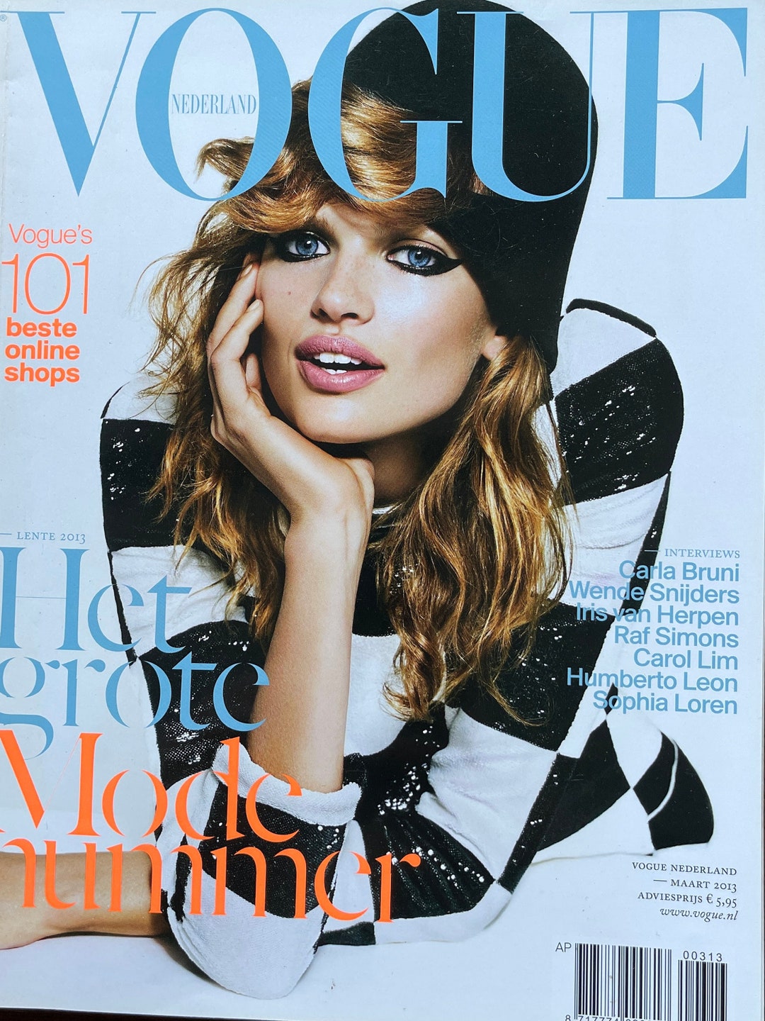 女性情報誌 Vogue Netherlands Magazine November 2020 Vogue Netherlands Magazine November 2020 女性情報誌 - 女性情報誌