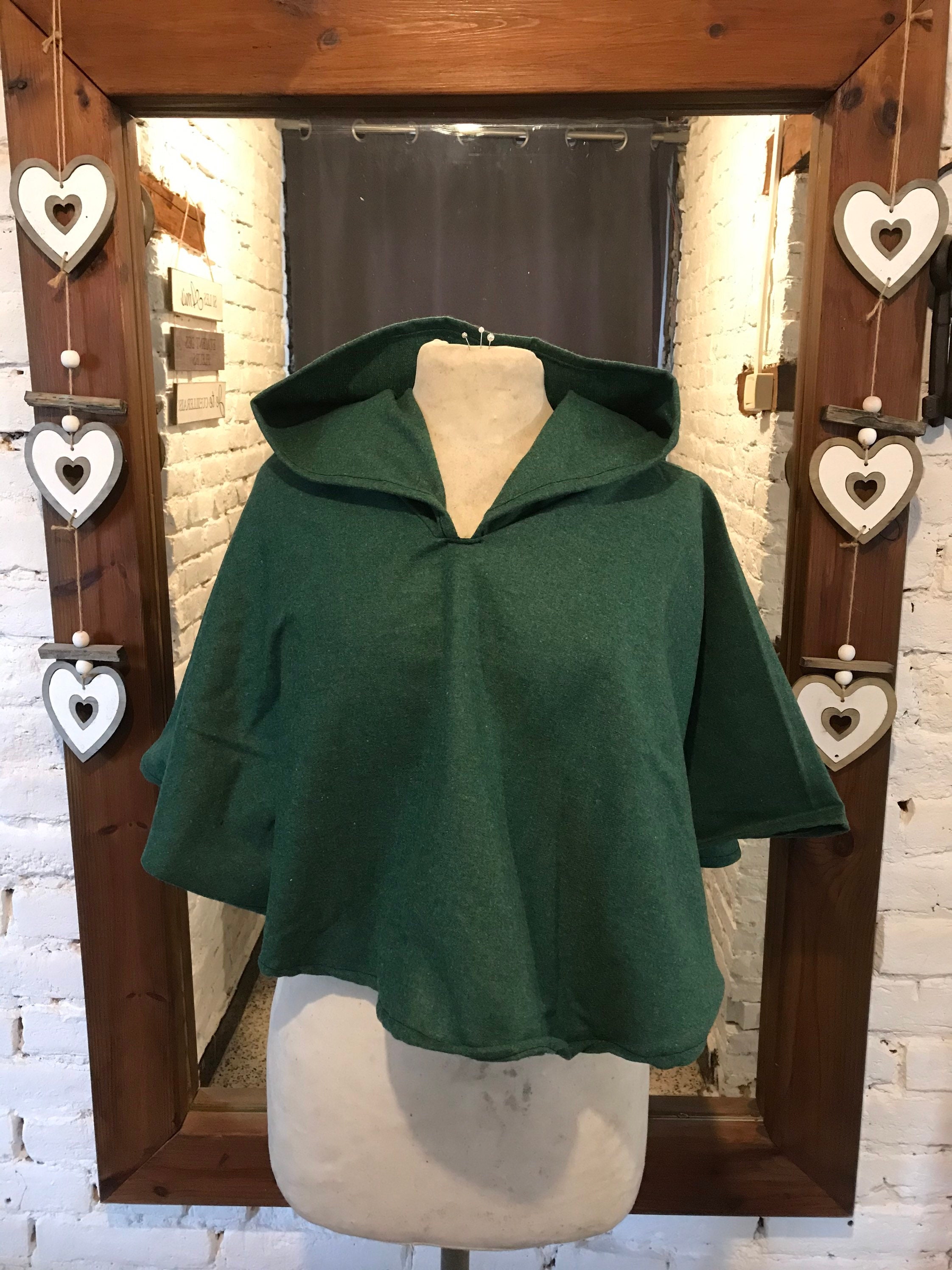short cape with hood