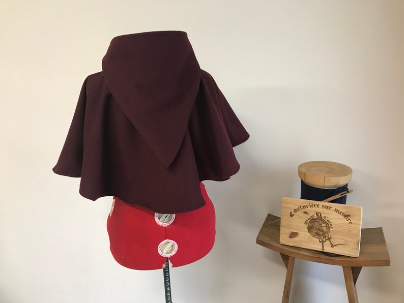 Red hood, medieval hood, hood, short hooded cape, capelet, capulet, houppelande, pilgrime, bonnet, wool hood, cape image 6