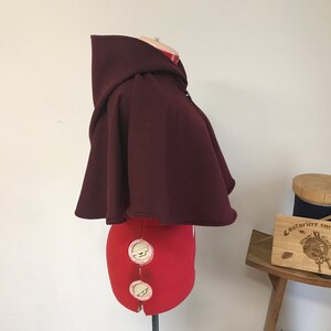 Red hood, medieval hood, hood, short hooded cape, capelet, capulet, houppelande, pilgrime, bonnet, wool hood, cape image 4