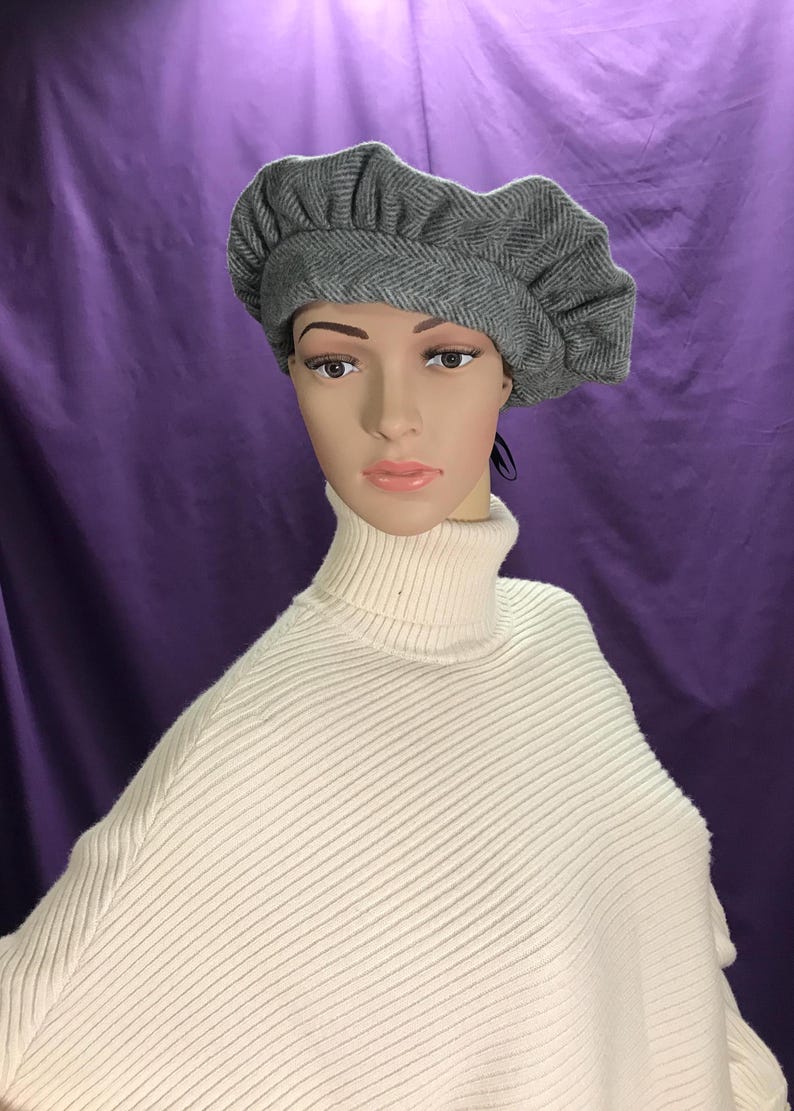 Flat Round Beret With Adjustable Size Gray Herringbone Wool Brim