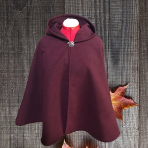 Cape, short cape with old red hood, pilgrim, burgundy medieval cape, medieval costume, elven cape, women's cape, bright cape