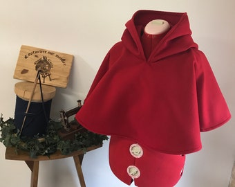 Red hood, medieval hood, hood, short hooded cape, capelet, capulet, houppelande, pilgrime, bonnet, wool hood, cape