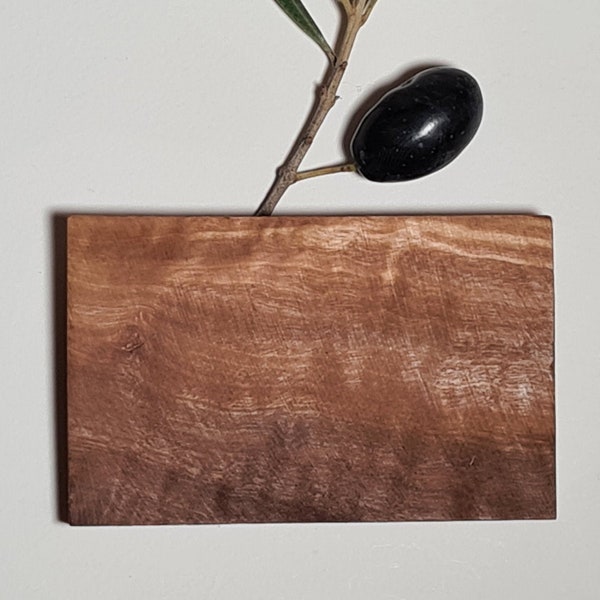 Olive wood engraving plaque (8360)