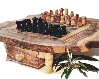 8106 Olive wood chess game