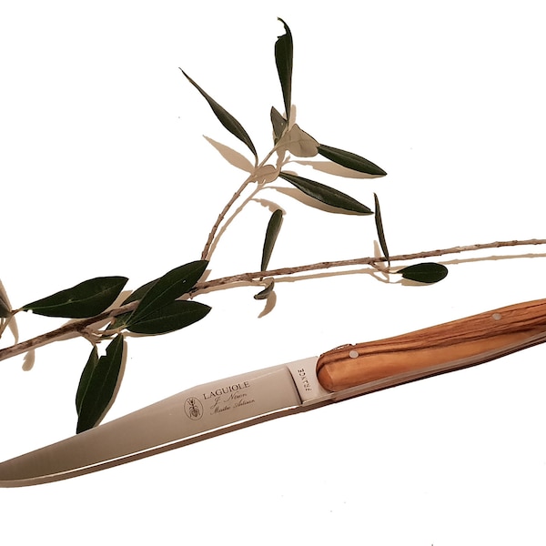 Couteau de table LAGUIOLE manche en bois d'olivier (7006)
