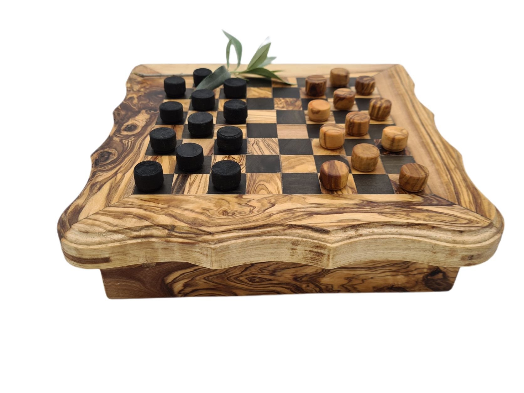 Chess board (2 part - box and lid) by mattsimus