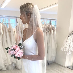 Pearl Wedding Veil, Tulle Bridal Veil with Pearls