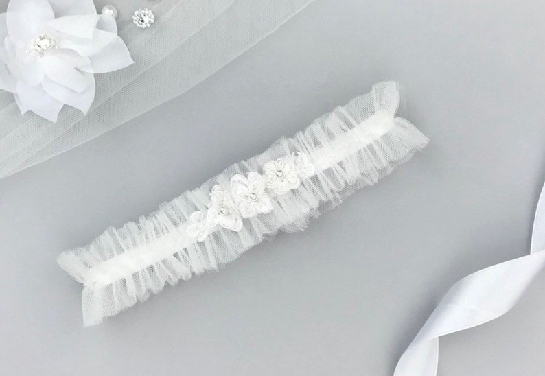 Jarretière de mariée, Jarretière de tulle blanche, Jarretière de cristal, Jarretière dargent, Floral, Garter de mariage de Tulle, mariée, jarretière de mariage image 1