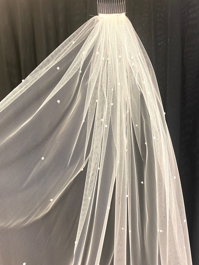 Pearl Wedding Veil, Tulle Bridal Veil with Pearls, Wedding Long Veil, Bride Wedding Veil, White Ivory Cathedral Long Veil Simple Pearl Decor zdjęcie 7