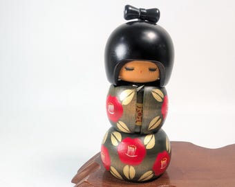 Preciosas figuras Kokeshi japonesas del galardonado artista Hajime Miyashita (A-28838)