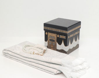 Ideal Gift Kaba Box with Prayer Mat rugs Janamaz and Tasbeeh