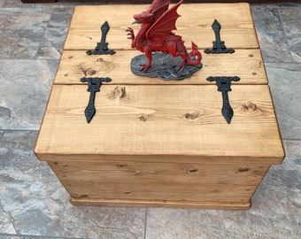 Coffee table trunk storage chest oak pine solid wood rustic chunky
