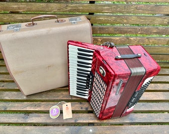 Weltmeister Stella Klavier Akkordeon, 7/8 Akkordeon, 96 Bass, 37