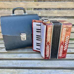 Working Childrens piano accordion, 16 bass, 1 voice, Piano accordion, Malish, USSR Accordion, Russian Bayan, Accordion, Musical instrument
