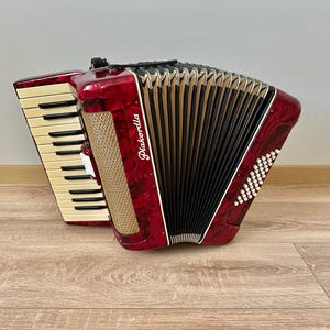 Rare Germany accordion, Small accordion, 2/4 accordion, 40 Bass, 26 key, 2 voices, 2 register, Musical instrument, Acordeon, Acordian, VIDEO
