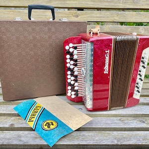 Like New Rare button accordion Malish, Children&#39;s accordion, 37 bass, Elective button accordion, Bayan beginners, Ukrainian Bayan, Free bass
