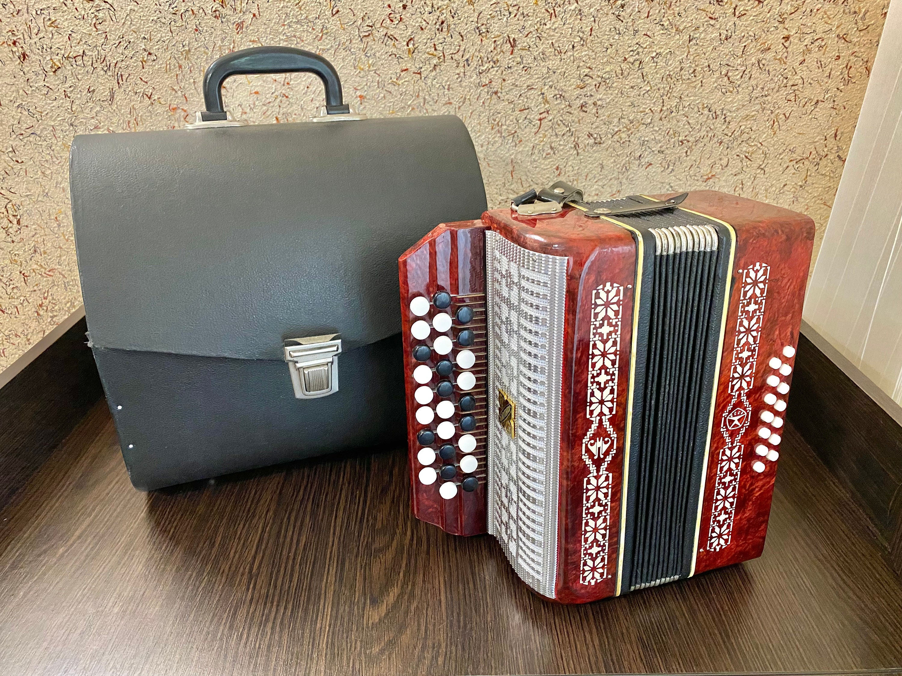 Accordion Roland for sale Only 3 left at 60