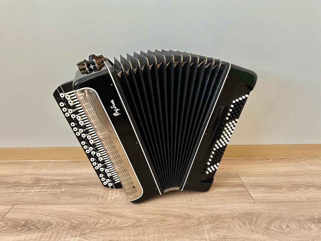 Busy Boys - Renita / Classical (レアミドル)￼ リスト：パガニーニ大練習曲、慰め [限定盤]（アリス＝紗良・オット