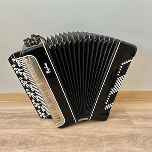 Russian Converter Bayan Rubin, Free Bass Stradella, Tula accordion, Classical accordion, 100 bass, Russian Accordion, Elective bayan, VIDEO