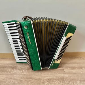 Russian accordion, Accord accordion, Model Altair, 37 keys, 96 Bass, 3 voice, 5+3 registers, Accordeon, Musical instrument, Acordeon, VIDEO