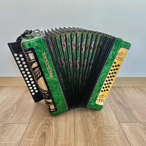 Garmoshka - Etsy 日本