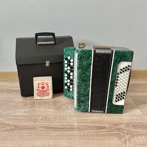 Ukrainian Bayan Ruslan, 60 bass, 1/2 Ruslan accordion, Bayan, Accordion, Button accordion, Russian accordion, Accordion, Small bayan, VIDEO