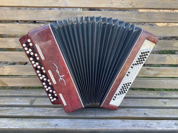 バヤン　ロシア　アコーディオン　アンティーク For Repair Vintage Bayan ERA, Russian Accordion, 100 Bass, USSR