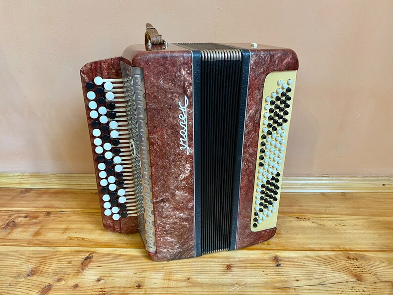 Accordion for sale pikolstickers