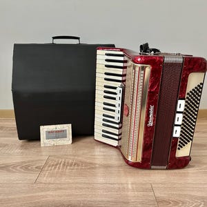 Rare Weltmeister accordion, 7/8 accordion, 96 Bass, 37 key, 3 voices, 5+3 registers, Concertina, Germany accordion, Great sound, Case, VIDEO