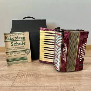 J.Michael ミニアコーディオン 22鍵盤 12ベース 専用ソフトケース付 J.Michael ミニアコーディオン 22鍵盤 12ベース 専用ソフトケース付