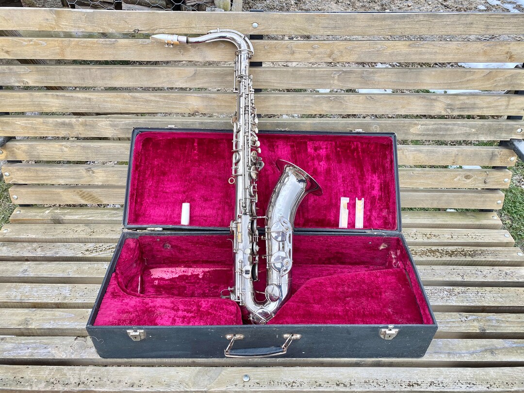 Big Vintage Saxophone, Tenor Saxophone, 33 Inches, Jazz Saxophone, Wind