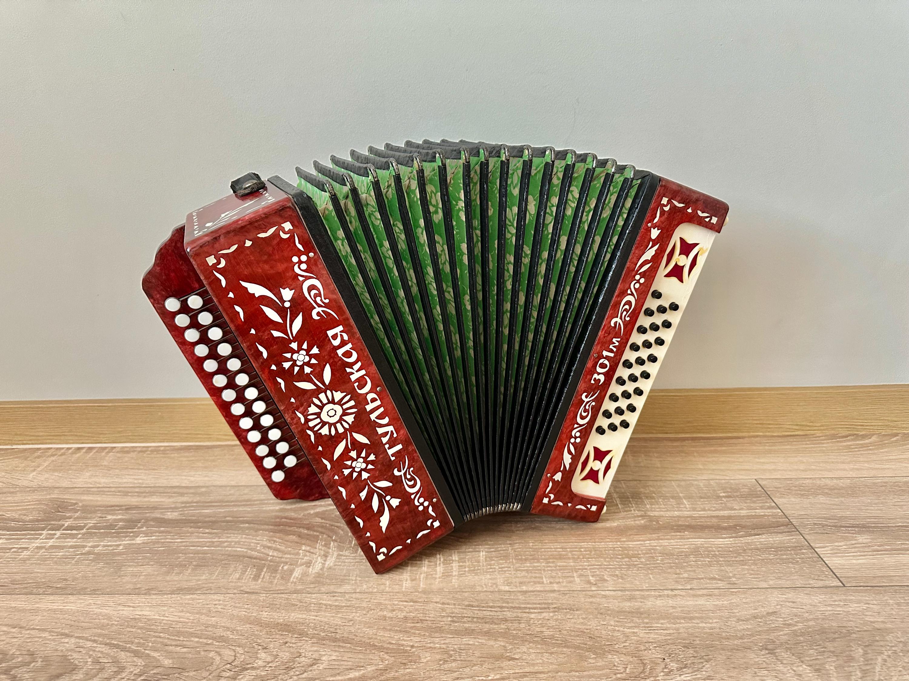 Rare Legendary Tulskaya Garmoska, Tula 301 Model, 25x25, Russian