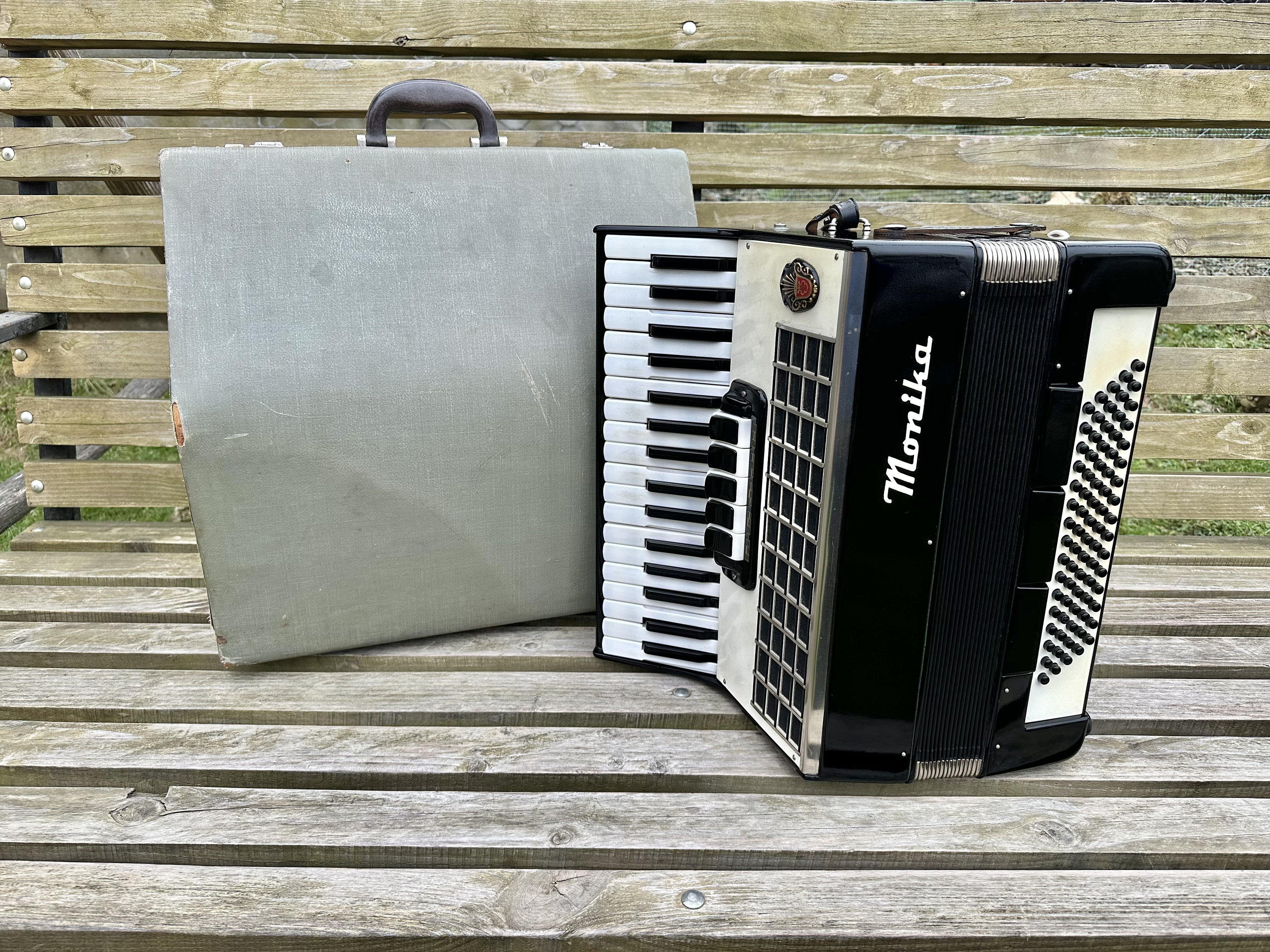 Weltmeister accordion - Etsy 日本
