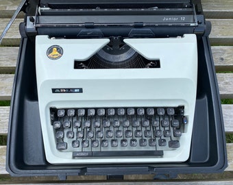 ヴィンテージ アドラー ジュニア 12 タイプライター、1970年代、動作