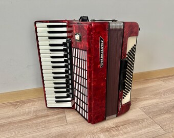 Weltmeister Accordion, 7/8 Accordion, 96 Bass, 37 Keys, 4 Voice