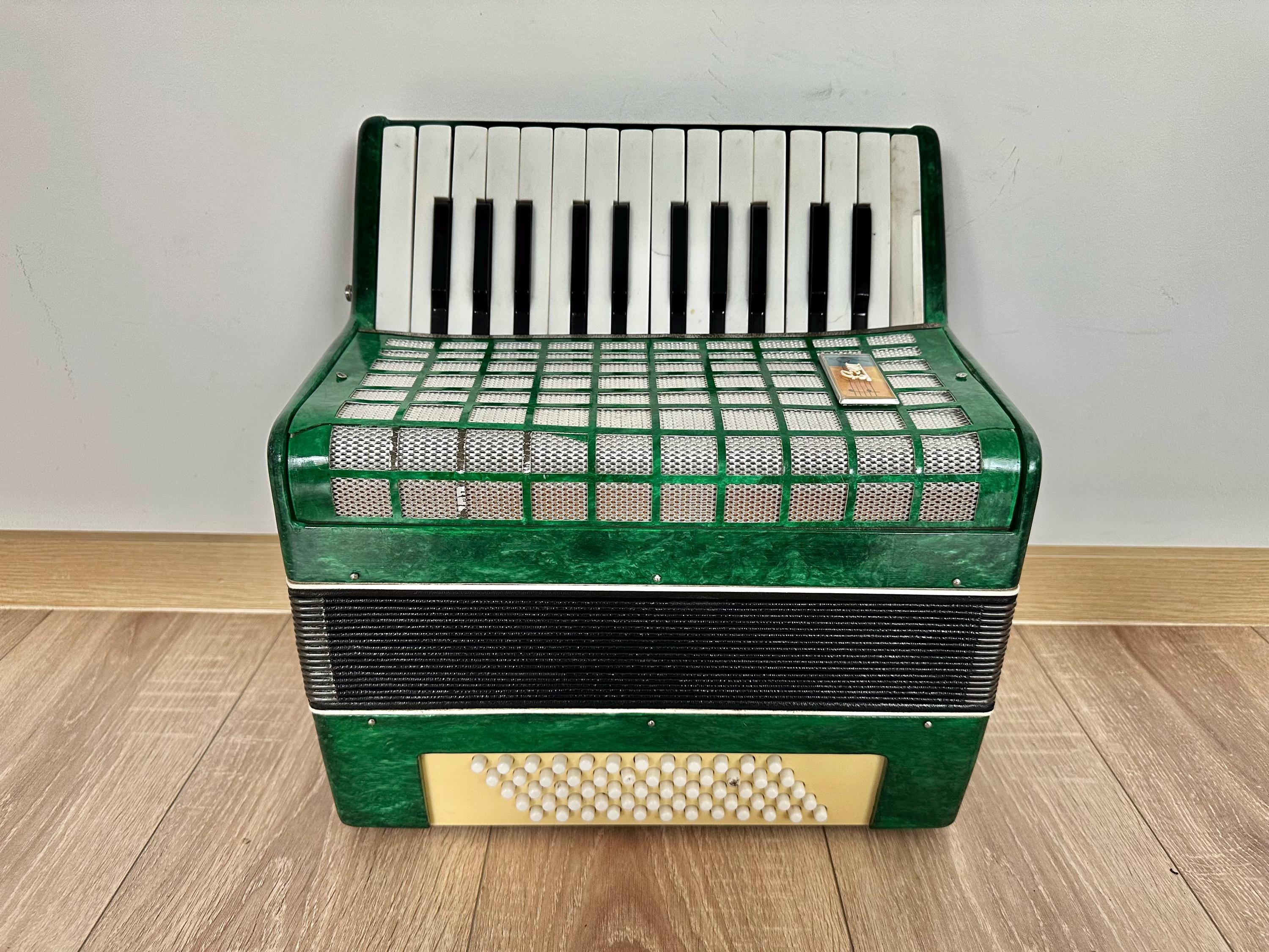 Vintage 60 Bass Piano Accordion, 26 Key, 2 Voices, Ready to Play