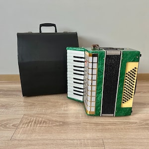 Working piano accordion for beginners, 2/4 Russian accordion, 60 Bass, 26 key, 2 voices, Excellent compression, Accordeon, Case, Sale, VIDEO