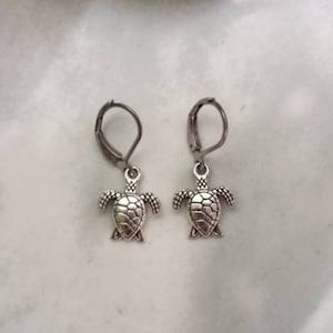 Sea Turtle Earrings, Silver Turtle Earrings,  Tiny hoop earrings,  Huggie Hoop Turtle earrings