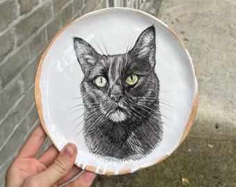 Hand-Painted Ceramic Pet Portrait Plate, Custom Cat Keepsake (13cm or 19cm)