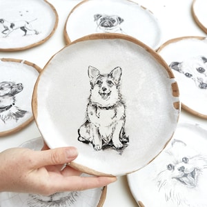 Corgi dog ceramic plate, Pet portrait plate, Custom 8 in plate, Pet lover gift, Animal pet dish, Decorative Plate, Christmas gift